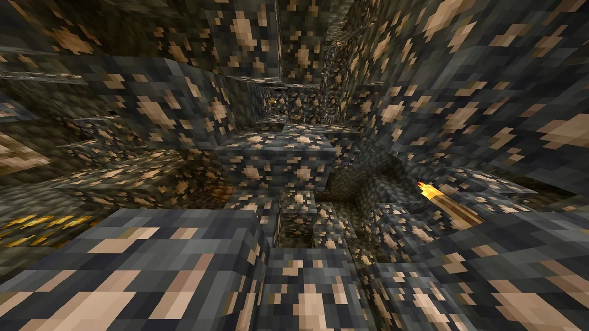 Found the biggest iron vein I’ve ever found in my new Realm