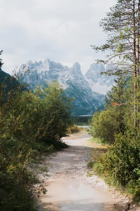 Dolomites,Italy, Alternate route idea staying in Rifugios, 1 week of hiking