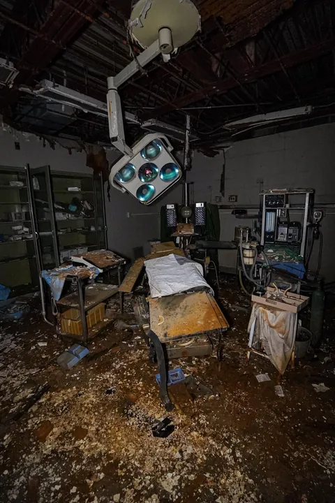 Abandoned hospital that has been closed since 2001