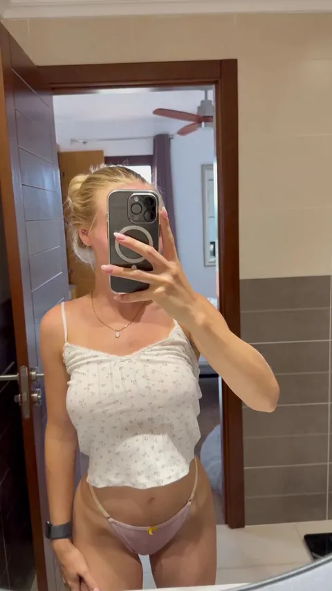 not the biggest…but bouncy and natural