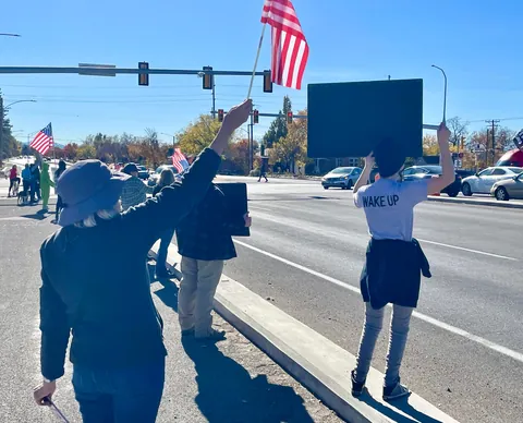 "FUND SNAP!" Overpass Protest - SLC 11.8.2025 [OC]