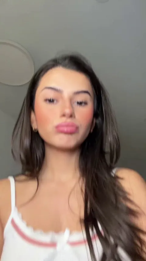 wanna do me raw or use a condom!!