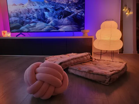 I call it "cozy girly", my one-bedroom rental apartment in Canada