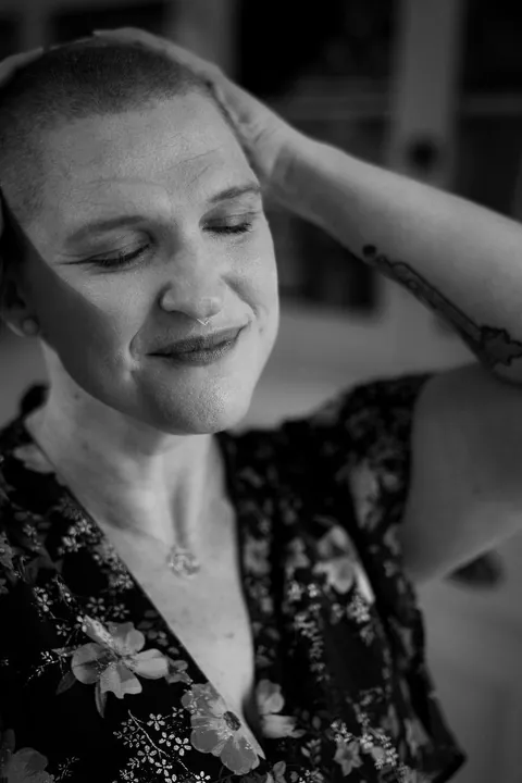 Shaving my head after week one of chemo