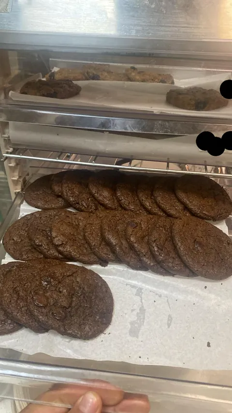 cookies my manager told me to throw away at the end of my night shift. wouldn't let me take them home.