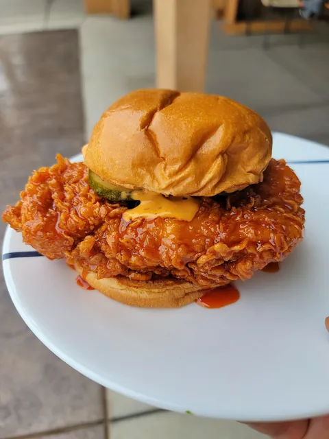 [Homemade] the hot n sticky chicken sandwich