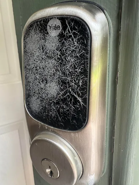 Yale lock touchscreen mess