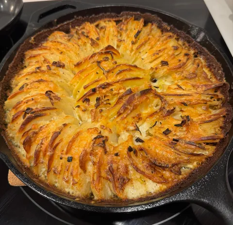 [homemade] hasselback potato gratin