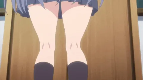 Takamine Flashes Ass to The Classroom