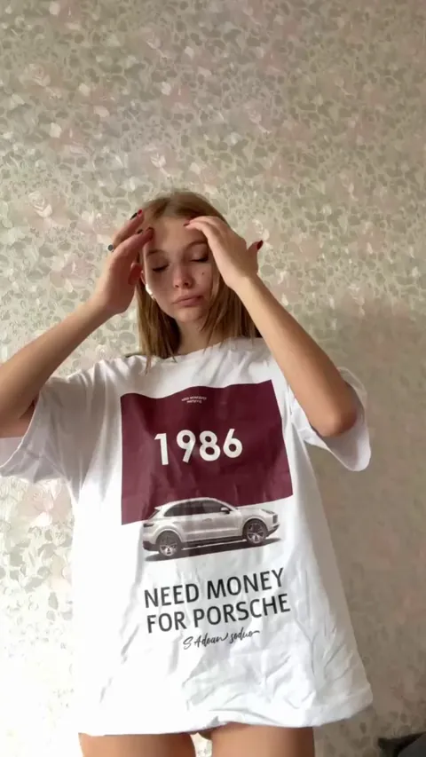 T-shirt just getting on the way