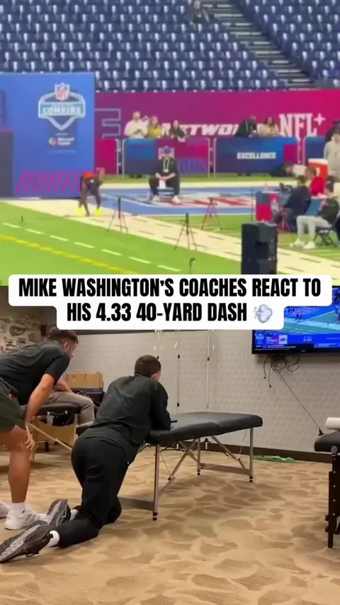 [Highlight] ARK RB Mike Washington Jr.'s Performance Coaches React to His 4.33 40-Yard Dash, Calling Him Afterward