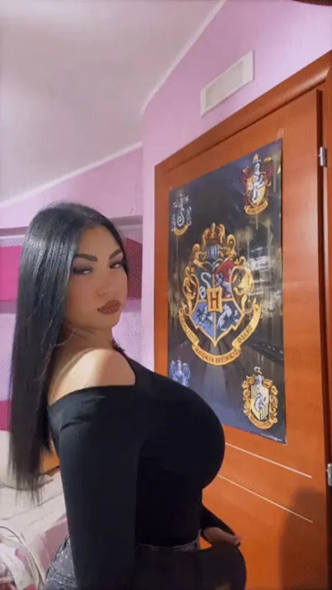 Insane canons on this teen