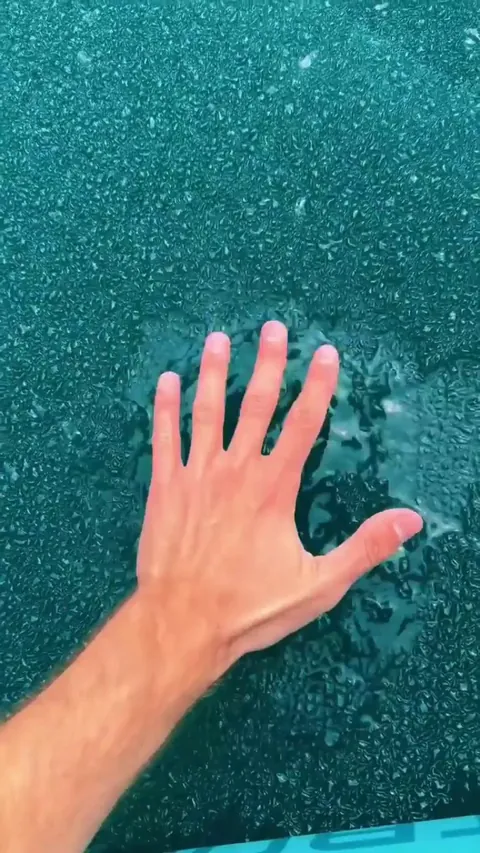 Playing with needle ice