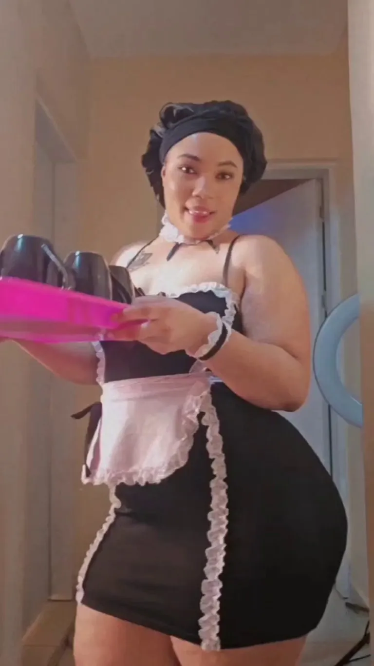 Thick Housemaid