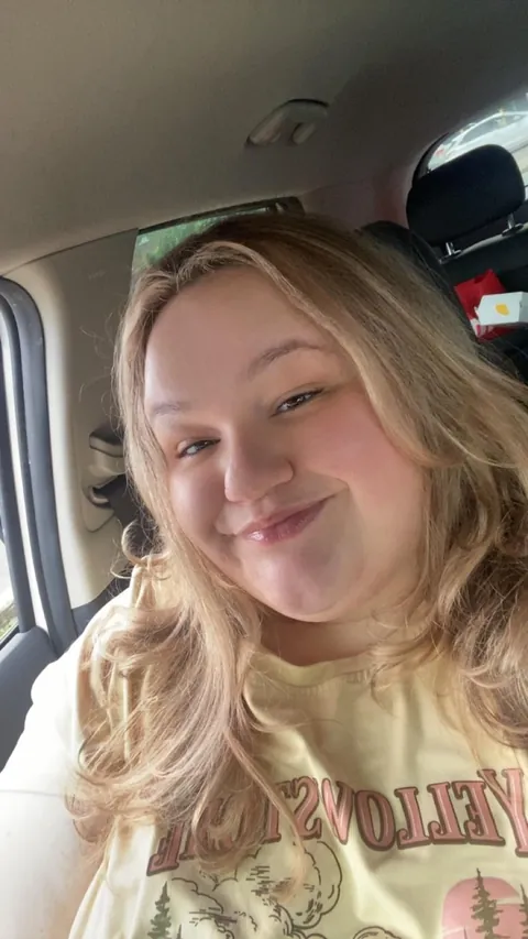 J’ai  27 ans!!! Boobies at the end lol ; I’m such a loner