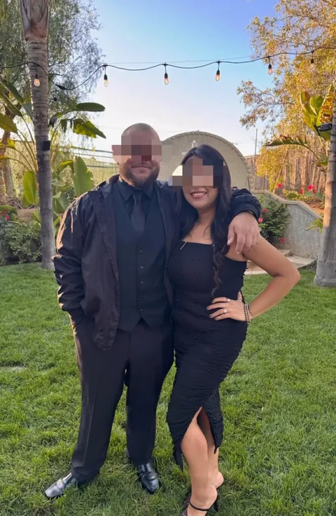 [37M 35F] [MF4M/MF/F] [Murrieta] - Looking for hung, fit muscular guys who are ddf and have proof that’s recent. Feel free to DM