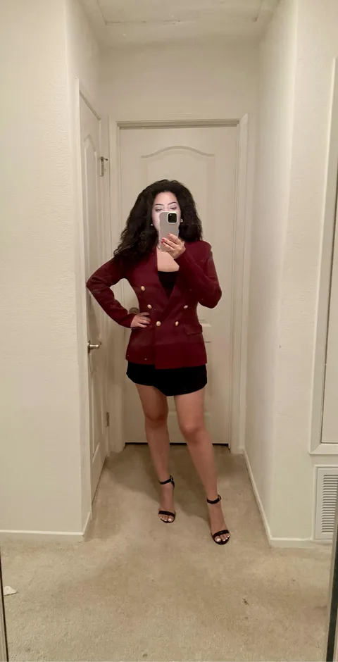 My sis said this outfit is giving “Karen” vibes? True or nah?😅