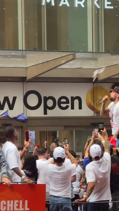 [All-Access]"We brought the trophy home. Let's party, baby, let's party. Knicks in 5." Jose Alvarado, the New York Native, celebrates with the crowd at the New York Knicks Championship Parade.