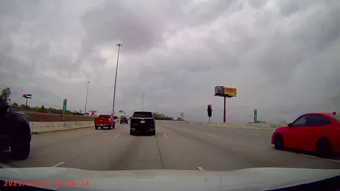[oc] Thank god the semi behind me was quick on the brakes! Need a rear dashcam