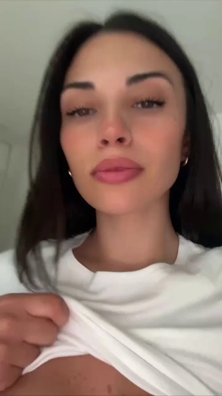 Mexican women like to show their boobs