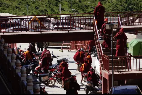 Visited a Tibetan monastery located in a secluded Sichuan valley