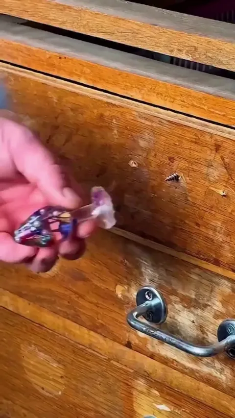 Very Handy