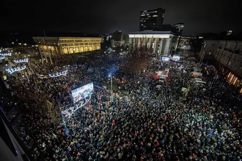 Vilnius right now (protest against leading coalition attempt to take over public broadcaster LRT)