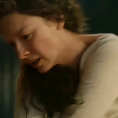 Caitriona Balfe (Outlander S5E9)