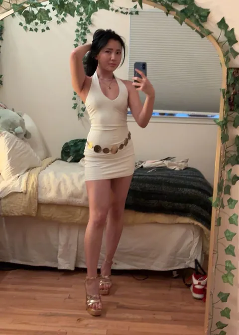 Do we dress up or dress down. 👠 👟