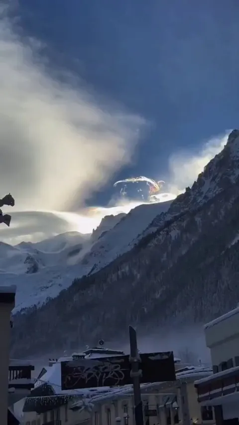 Unbelievable Cloud Glow
