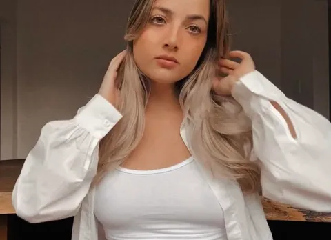 F26 do you like French girls?