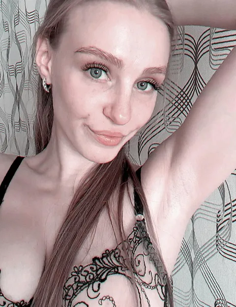 I mean while I was shaving my armpits, I had a thought like how about you put some honey on the armpits and you lick them off, I know it seems gross to you, maybe how about we try it, would be some much fun lolz