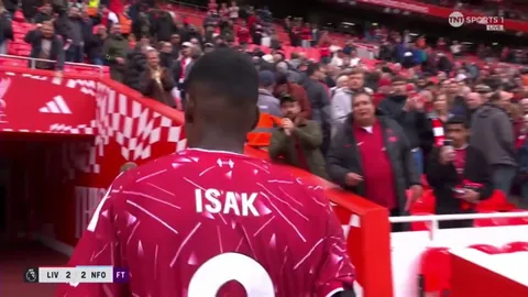 Video appears to show a grown man stealing Isak's match shirt from a child that Isak handed it to after their match against Forest