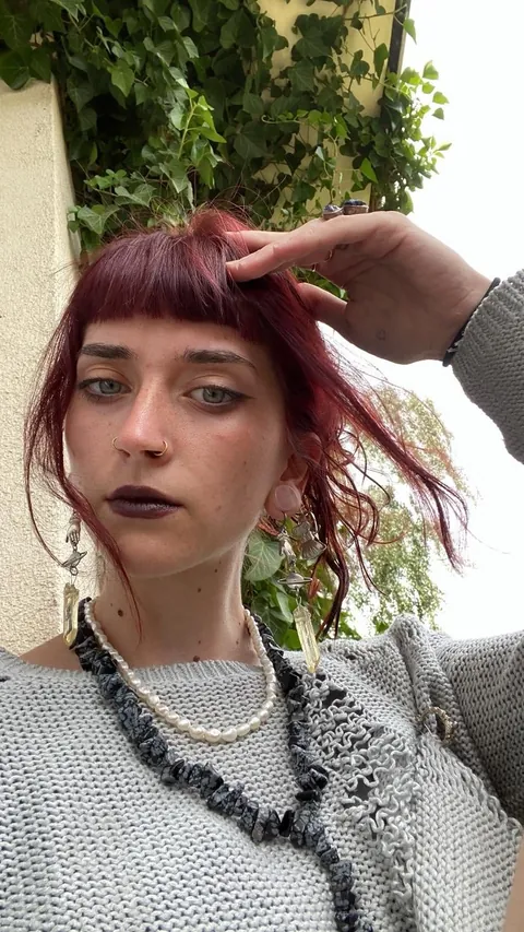 24, no job, no idea how I’m gonna buy Christmas presents for fam. Roast me