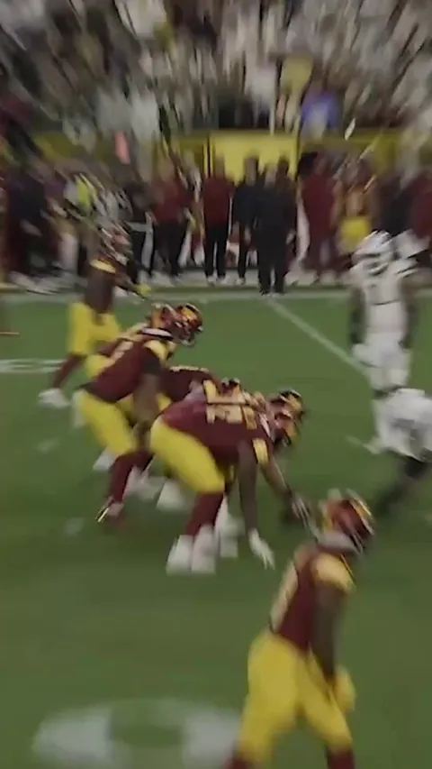 [Highlight] Devonte Wyatt almost catches the spike