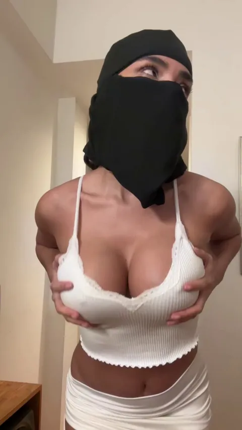 ideal type or too covered?