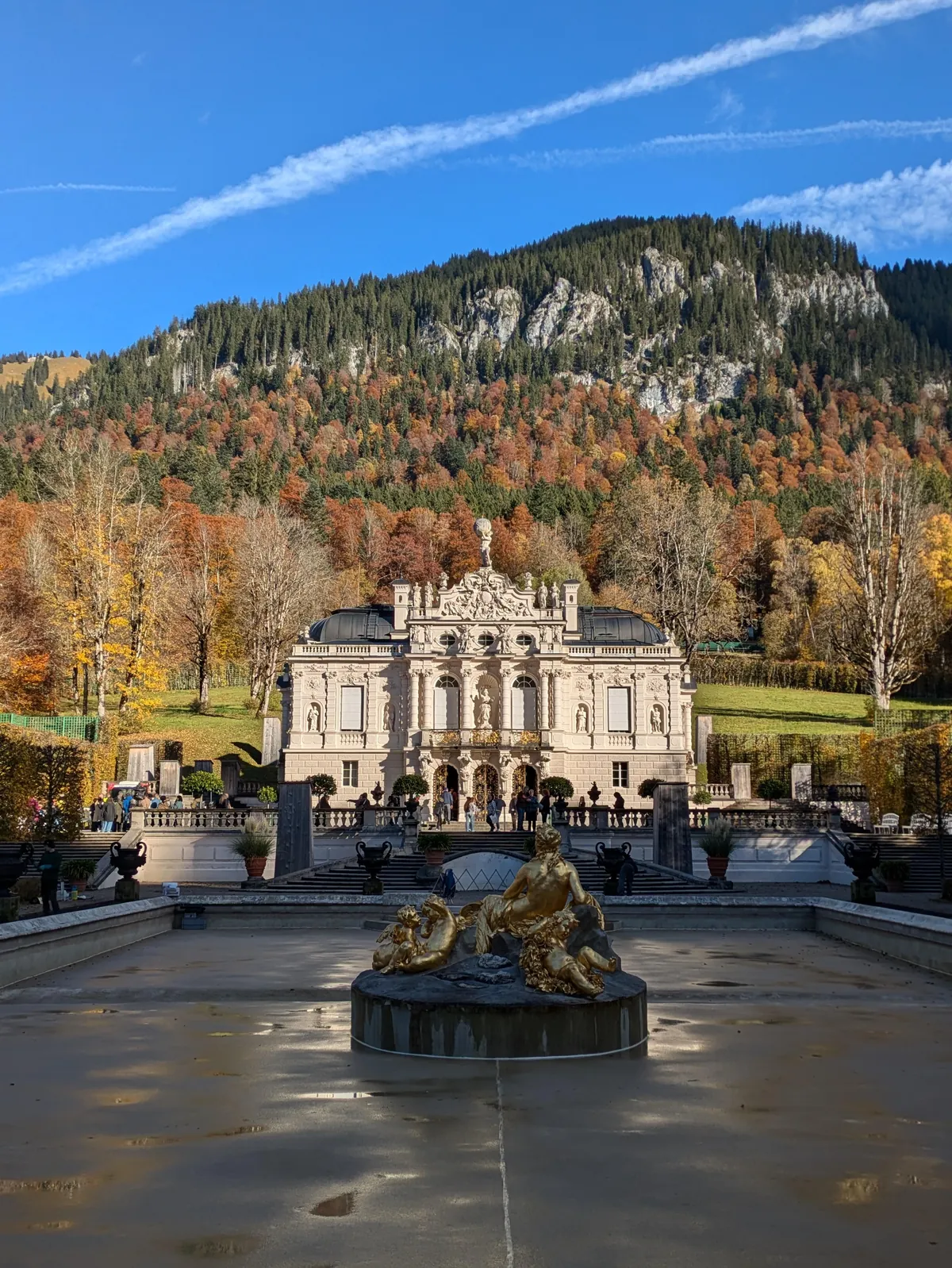 Neuschwanstein Castle in October 2024 (with bonus Oberammergau and Schloss Linderhof)