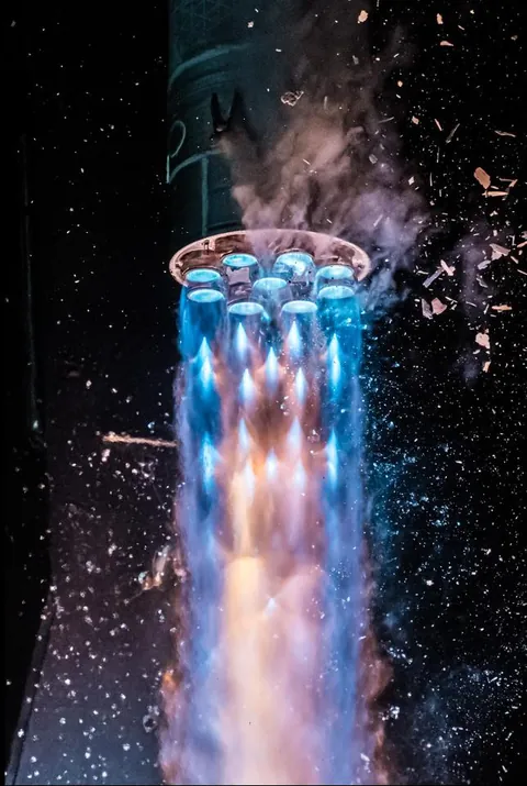 Superb launch photography by John Kraus