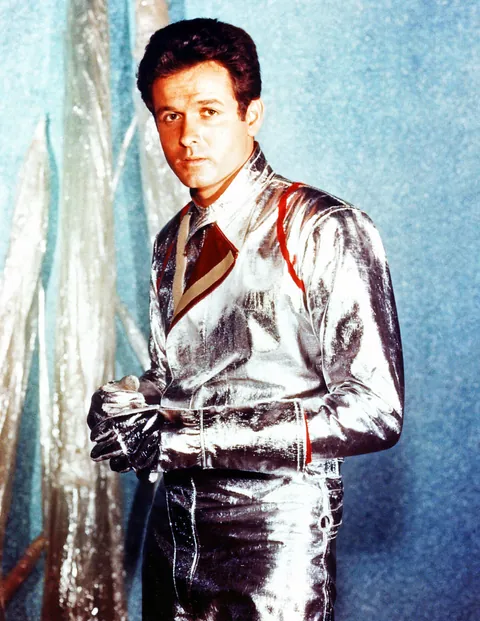 This TV show was such a big part of my childhood, Lost in Space ran for three seasons from 1965 to 1968 and is still in replay today...