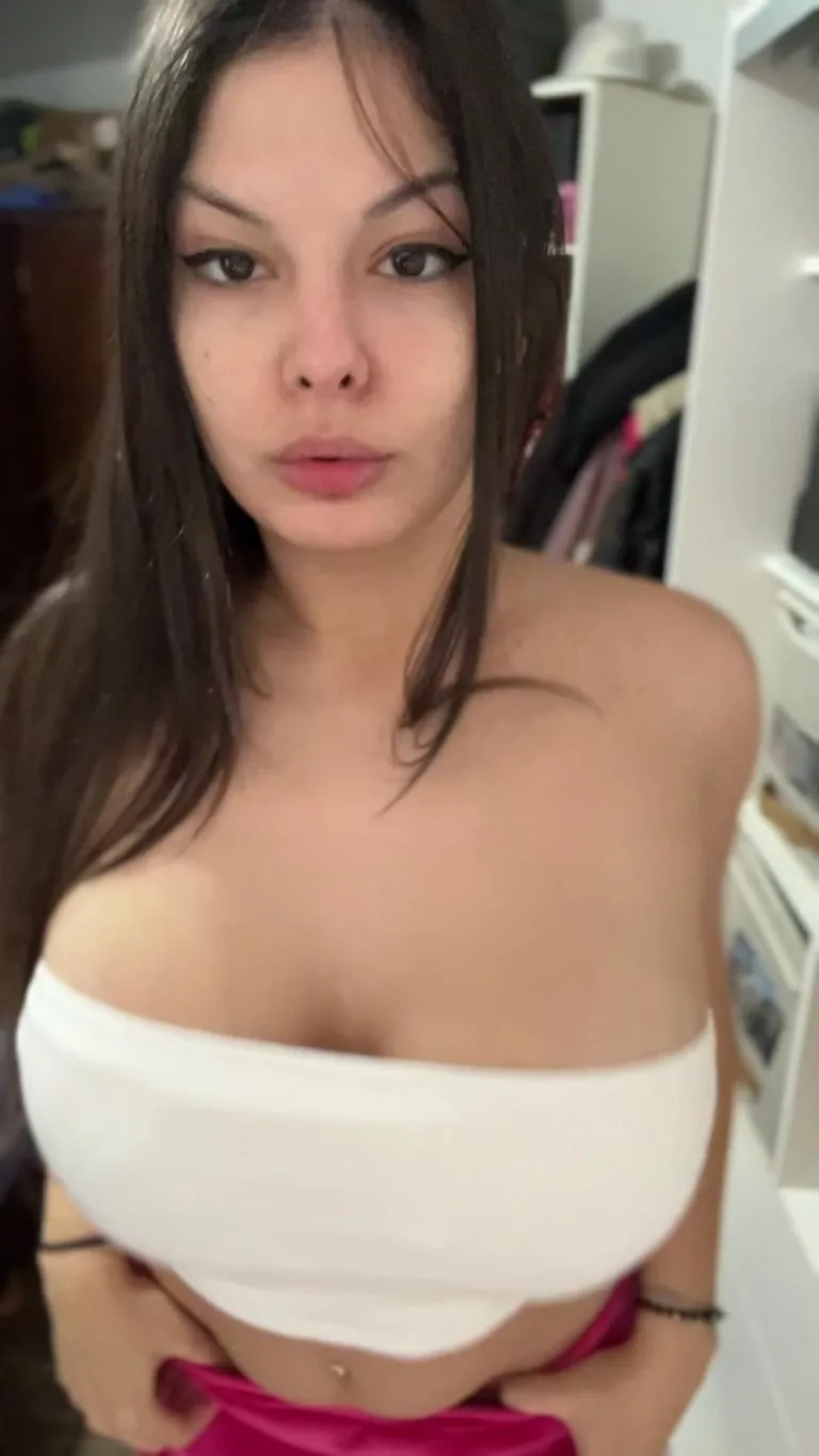 you just know you wanna cum on them