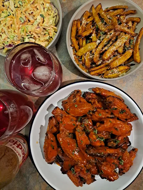[Homemade] Buffalo wings with garlic and parmesan fries and homemade slaw