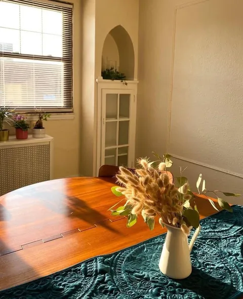 My last apartment from day to night