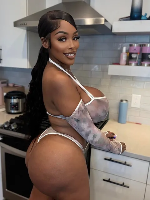 One of the most amazing bodies on this planet. Do you all agree?