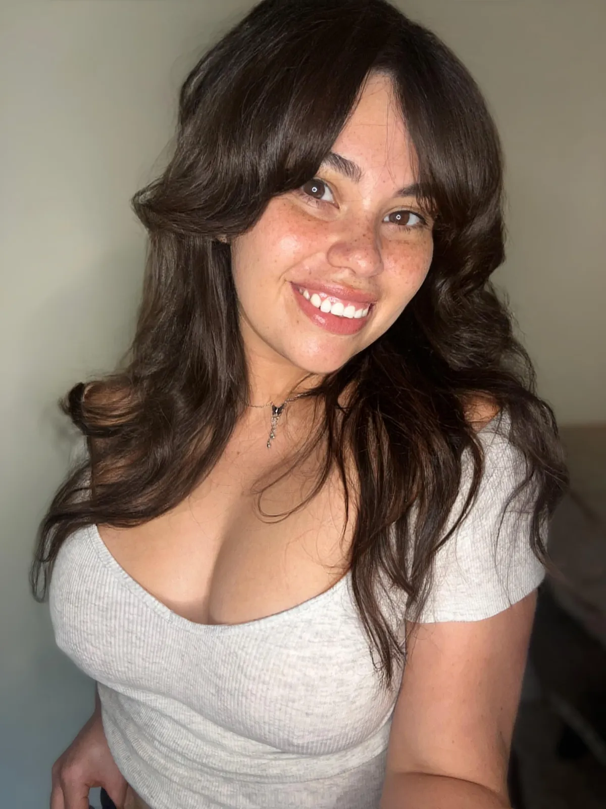 I hate bras and I love thin shirts