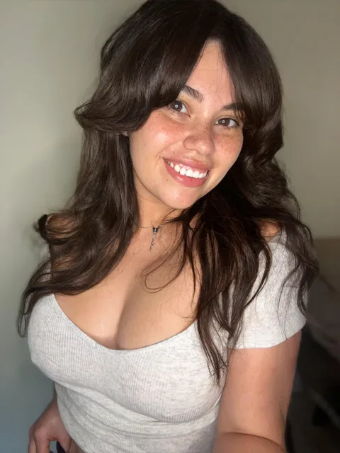 I hate bras and I love thin shirts