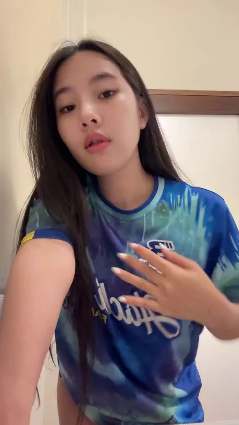 Do you like big tits on Asian girls