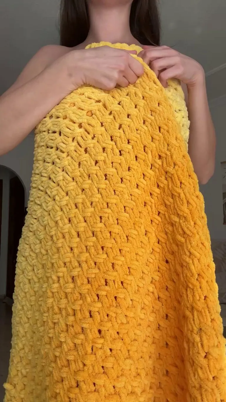 This warm blanket is the only thing I need to wear in my flat