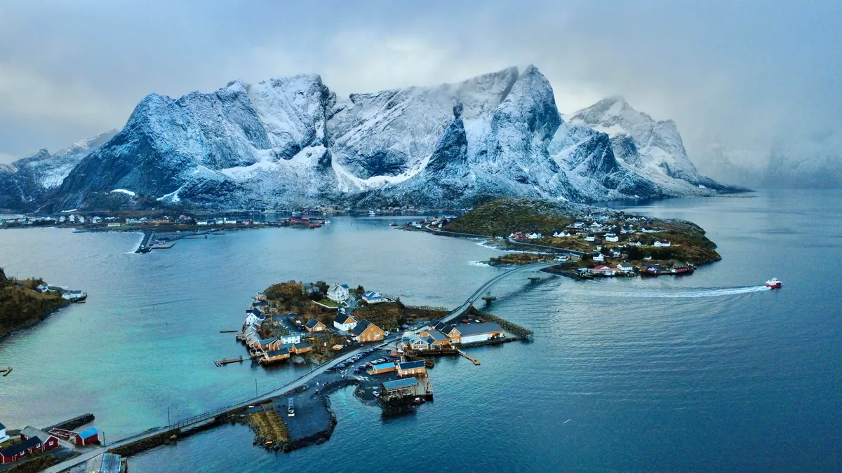 Lofoten Islands, Norway - 2 weeks trip and only 1.5 good day