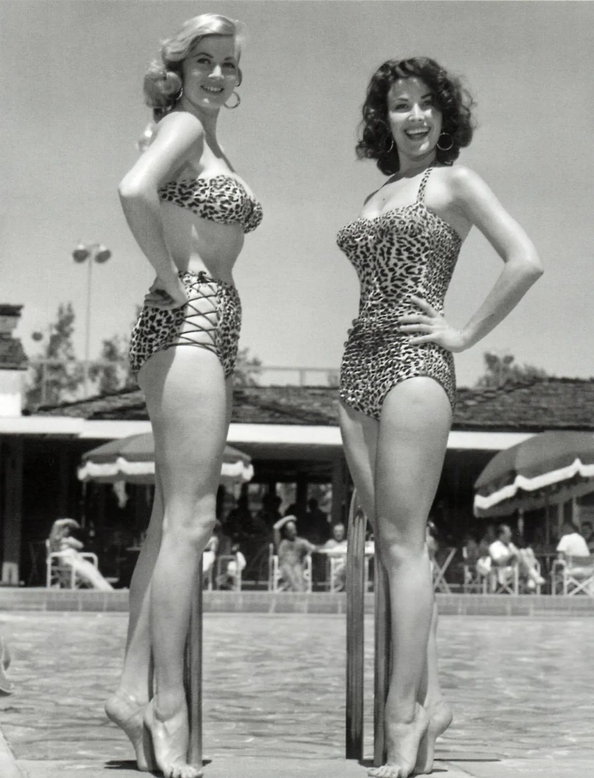Anita Ekberg and Mara Corday photographed by Bruno Bernard (1955)