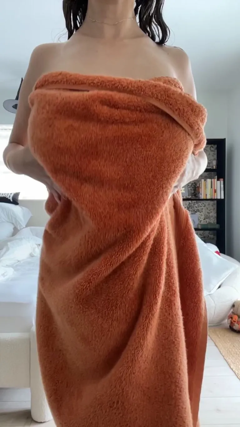 I’m just 5’1.. plz break me ;)